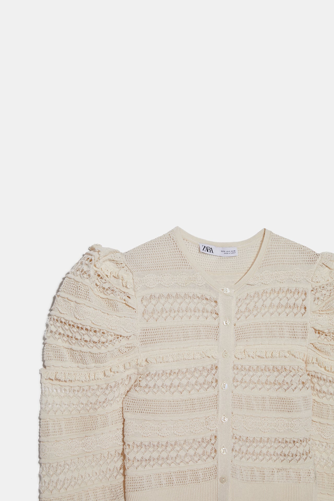 Image 4 of CONTRASTING KNIT CARDIGAN from Zara