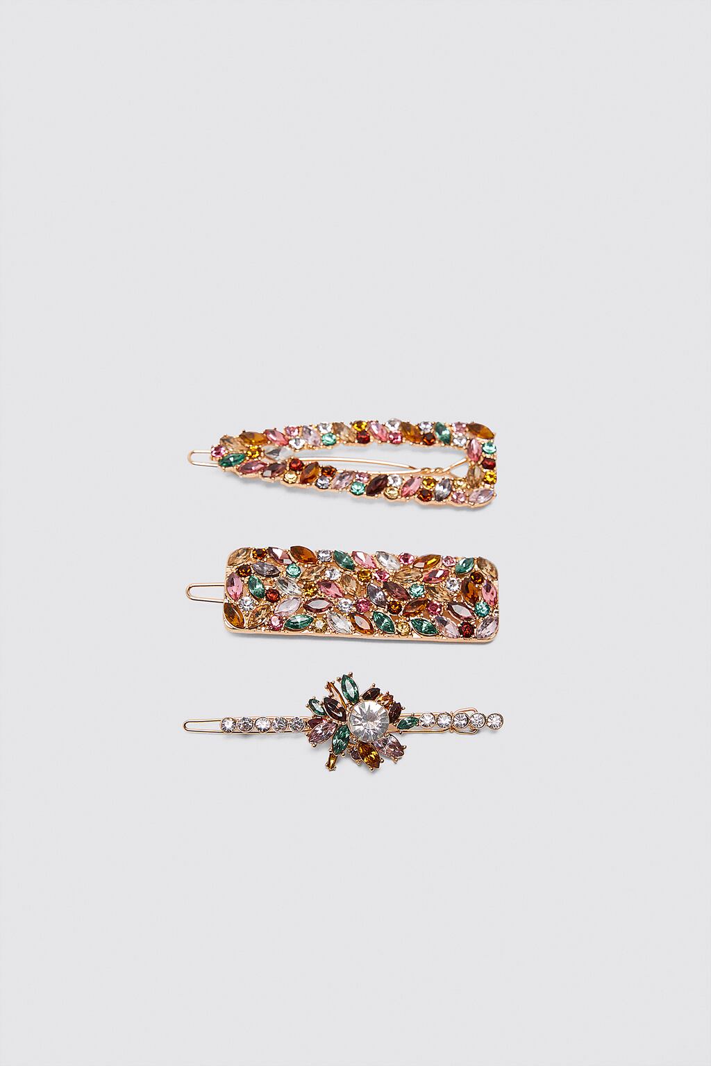 Image 1 of PACK OF CLIPS WITH MULTICOLORED RHINESTONES from Zara