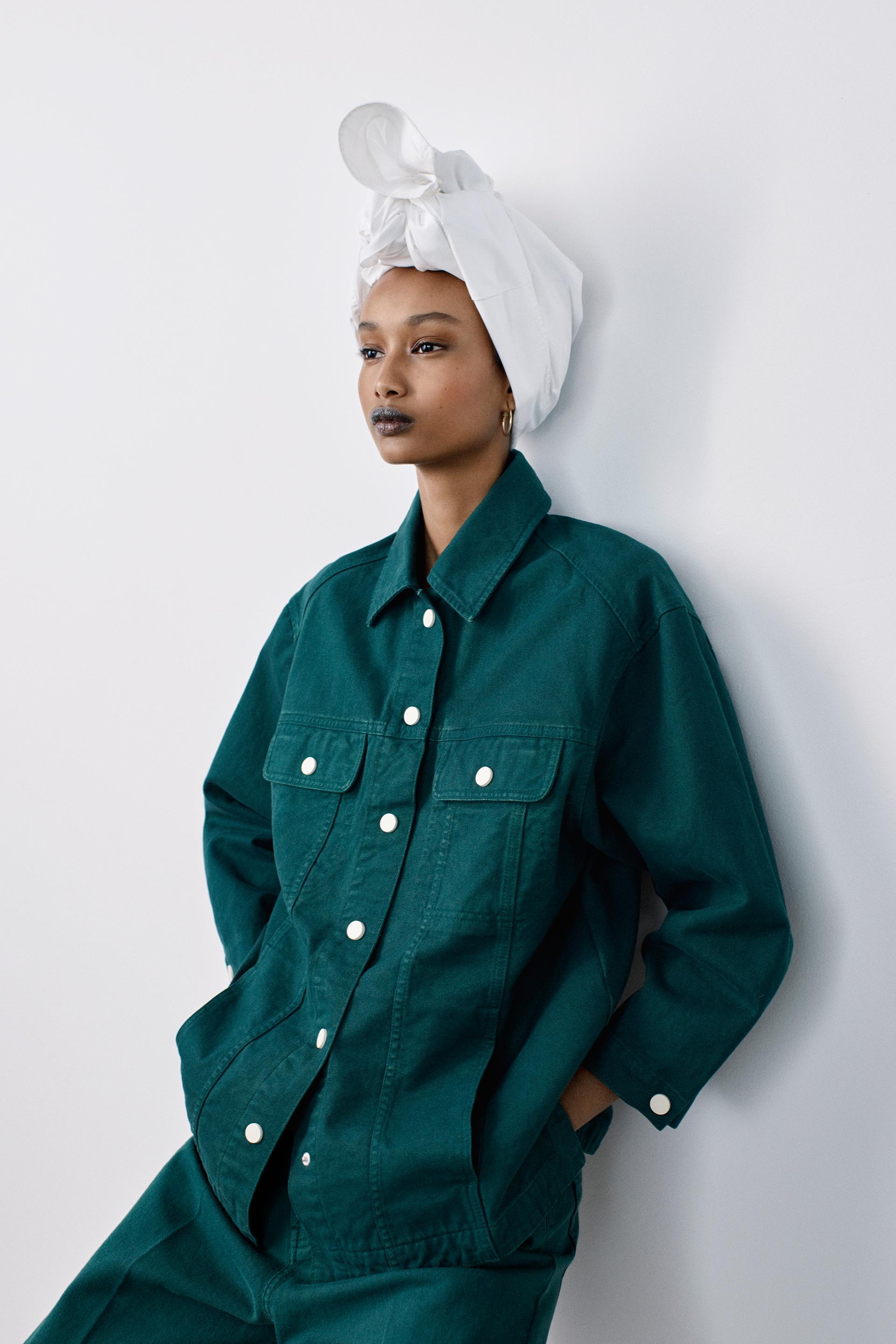 Image 1 of DENIM JACKET WITH CONTRAST BUTTONS from Zara