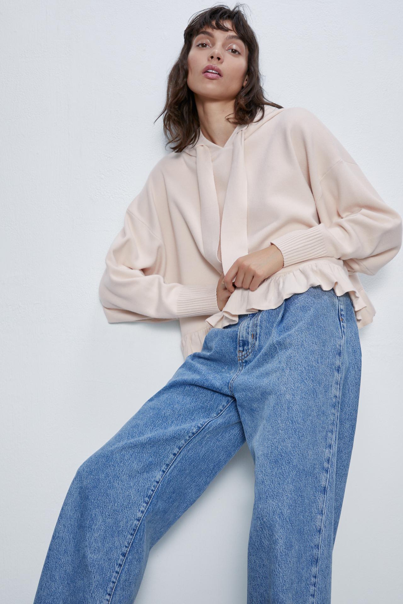 Image 2 of KNIT HOODIE WITH RUFFLES from Zara