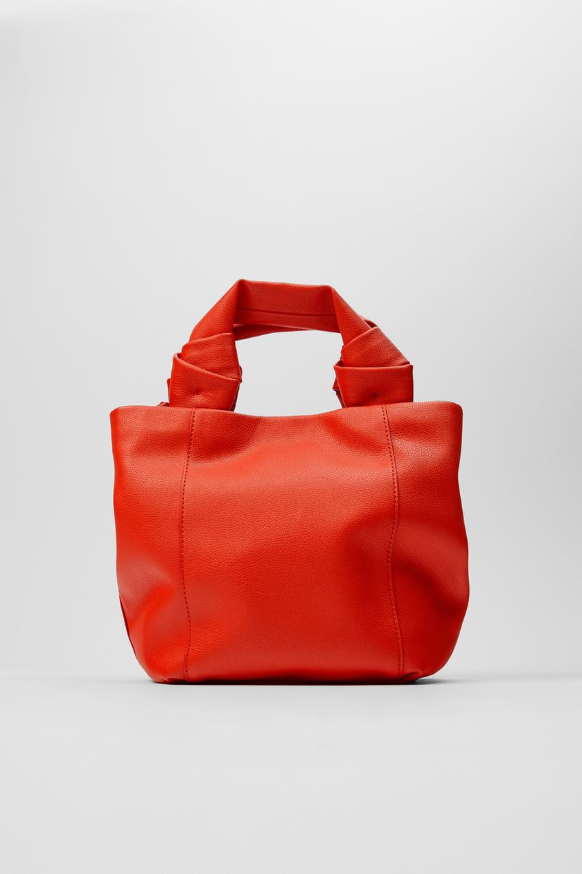 Изображение 1 из СРЕДНЕГО МАГАЗИНА ИЗ МЯГКОГО МАТЕРИАЛА от Zara