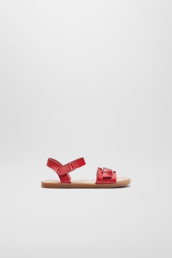 SANDALS WITH BUCKLES