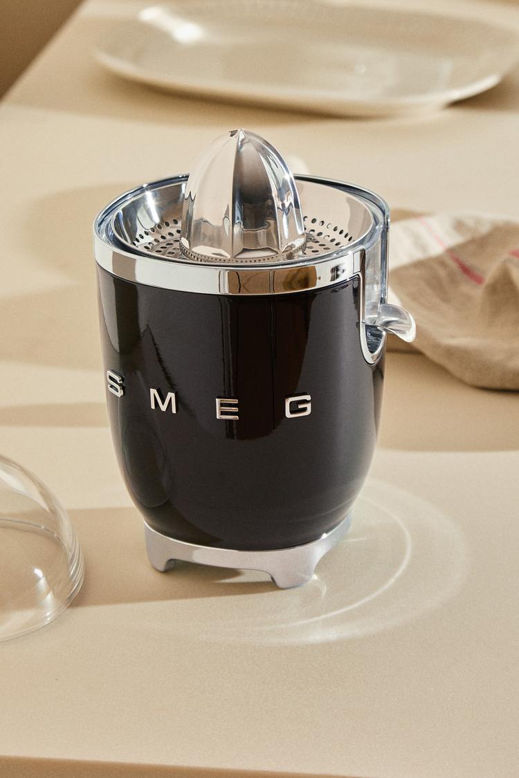 Presse Agrumes Smeg Zara Belgique Belgium