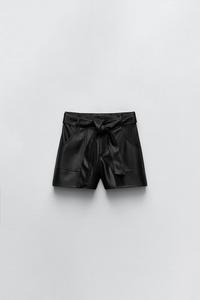 BERMUDA EFFETTO PELLE - Nero | ZARA Italia / Italy