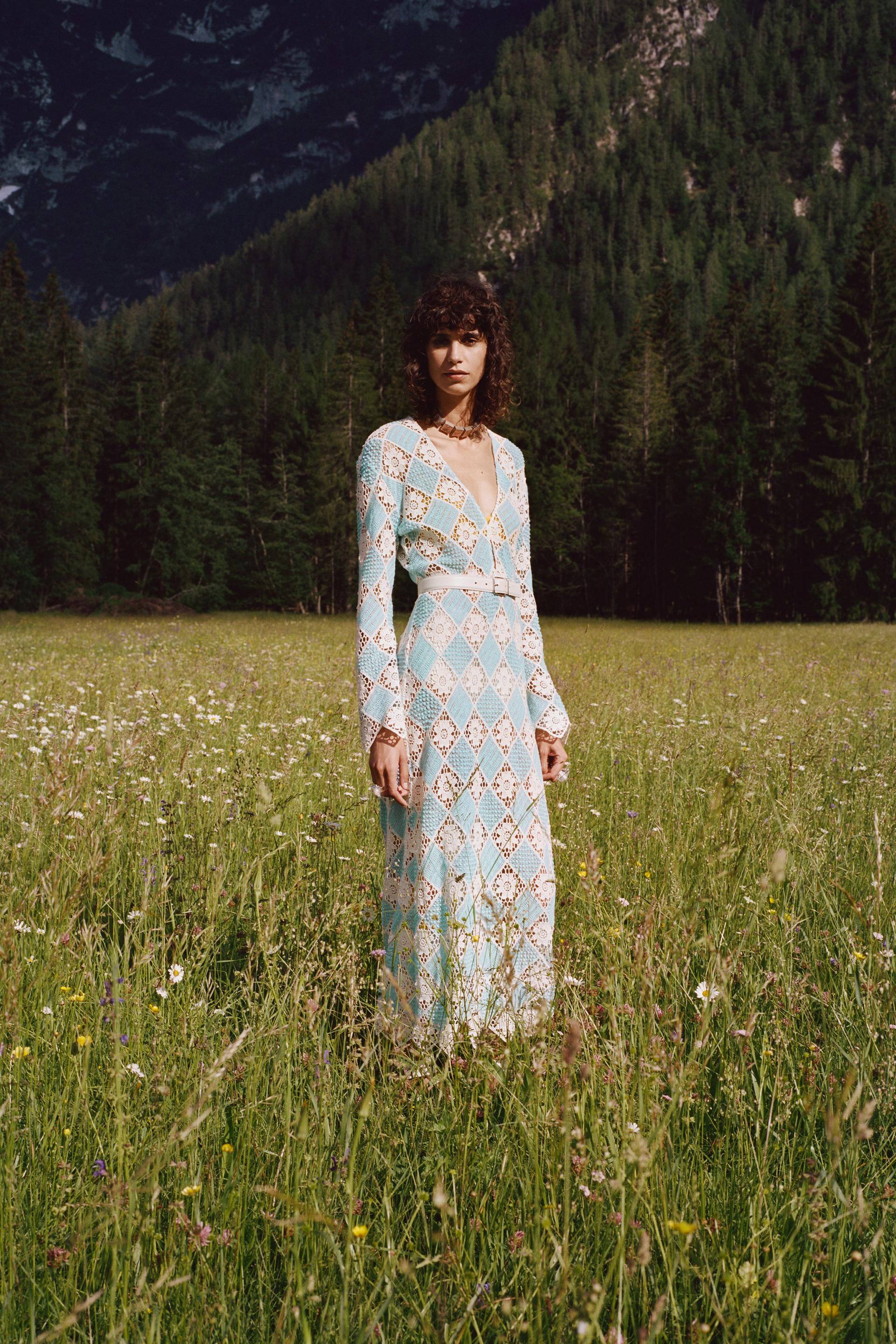 クロシェ ミディワンピース 青色 白色 Zara Japan 日本 クロシェ ミディワンピース 青色 白色 Zara Japan 日本