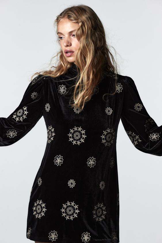 刺繍入りベルベットワンピース ブラック Zara Japan 日本 刺繍入りベルベットワンピース ブラック Zara Japan 日本
