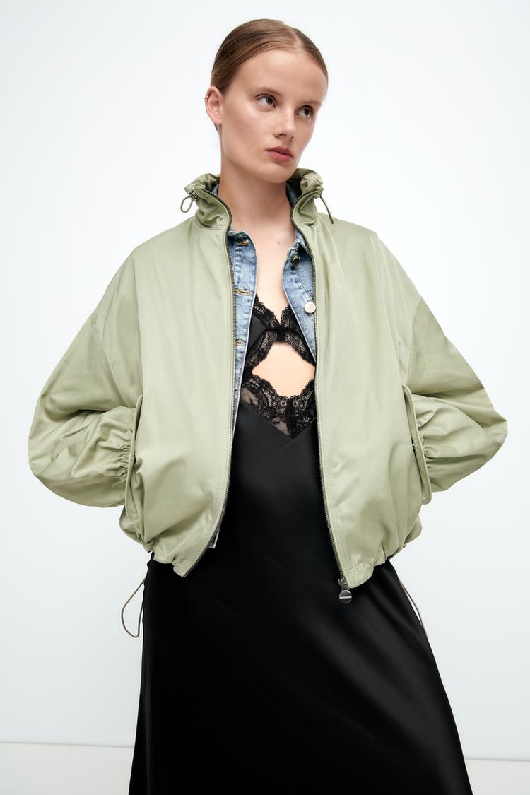 Cazadoras de Zara en rebajas por menos de 10 euros 16 Merca2.es 3046067505 2 1 1 Merca2.es