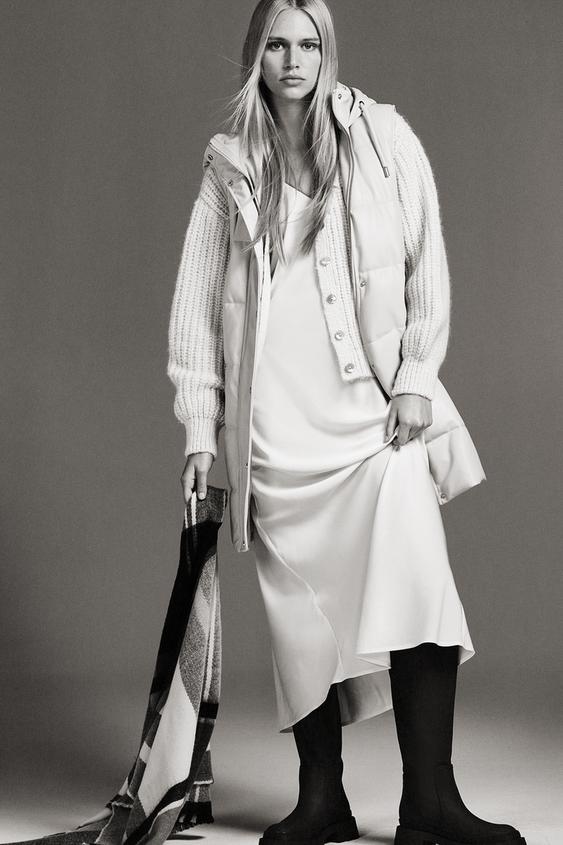 CHALECO EFECTO PIEL CAPUCHA - Crudo | ZARA España