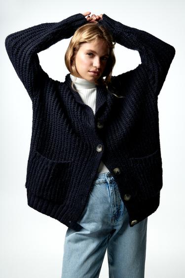 ÚPLETOVÝ KARDIGAN OVERSIZE