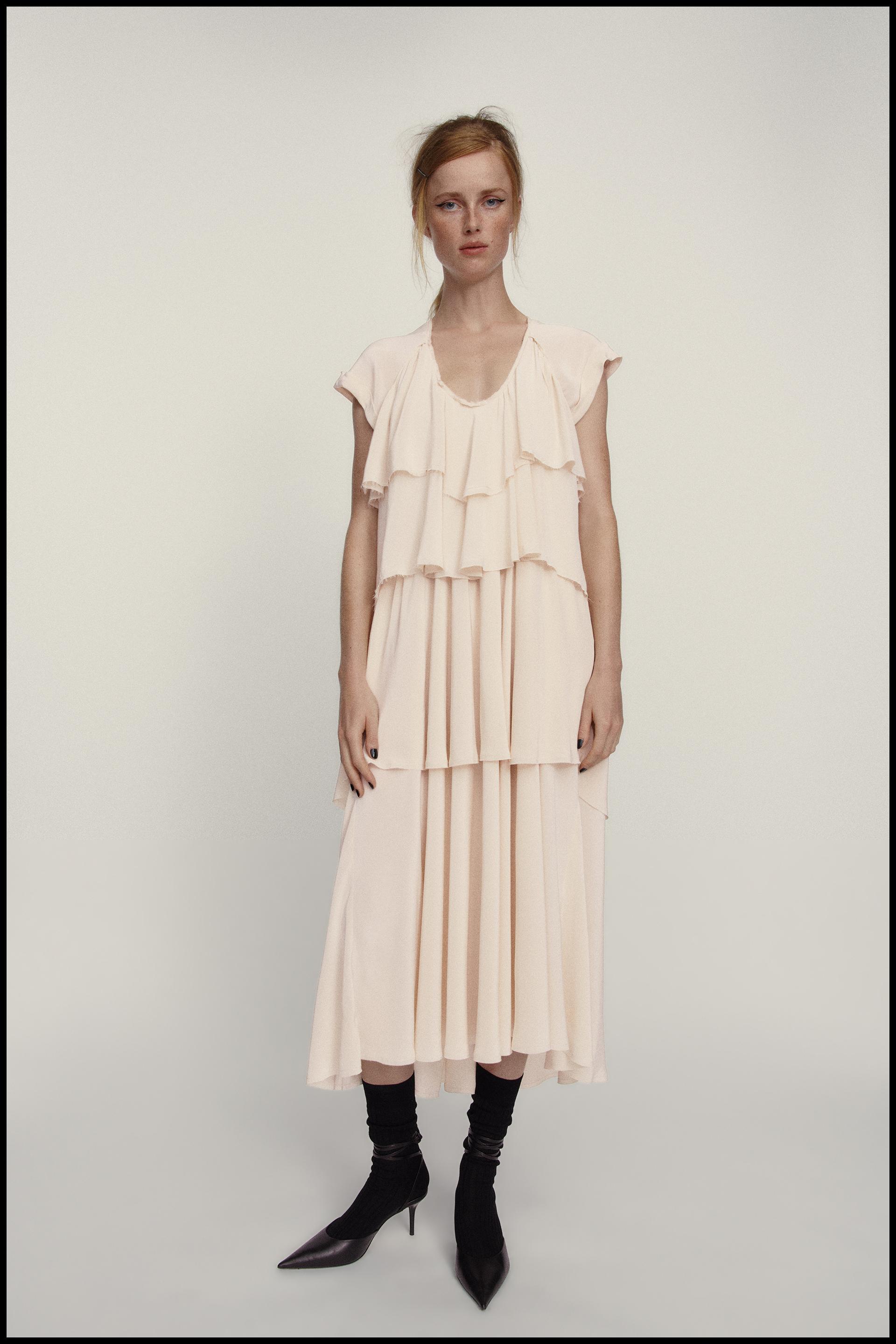 フリル ワンピース Limited Edition ピンクベージュ Zara Japan 日本 フリル ワンピース Limited Edition ピンクベージュ Zara Japan 日本