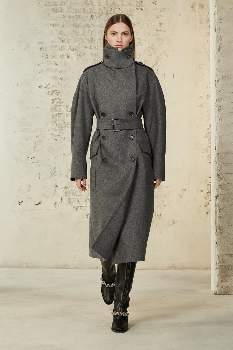 El vestido largo más sofisticado de Zara y otras novedades 'premium' 8 Moncloa Zara