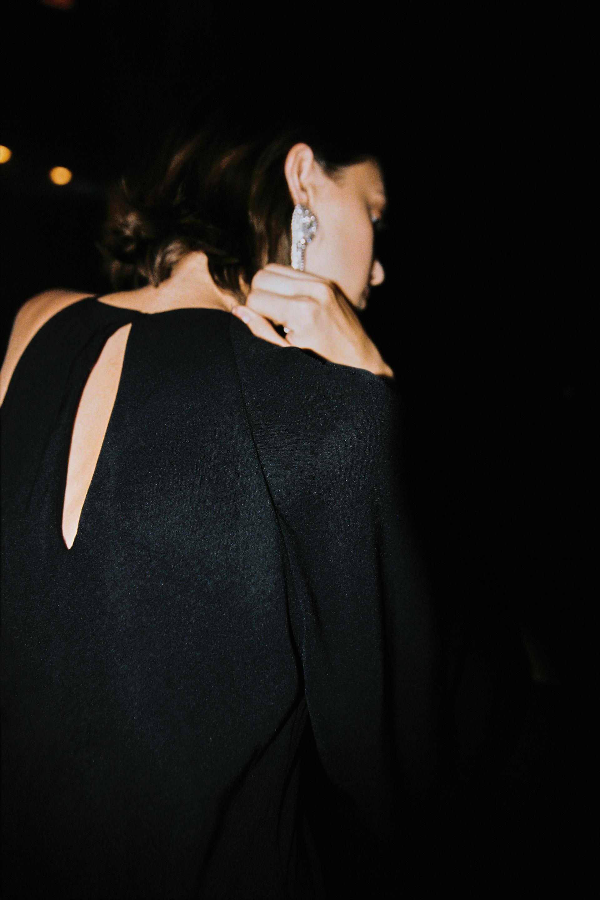 アシンメトリーデザインワンピース ブラック Zara Japan 日本 アシンメトリーデザインワンピース ブラック Zara Japan 日本