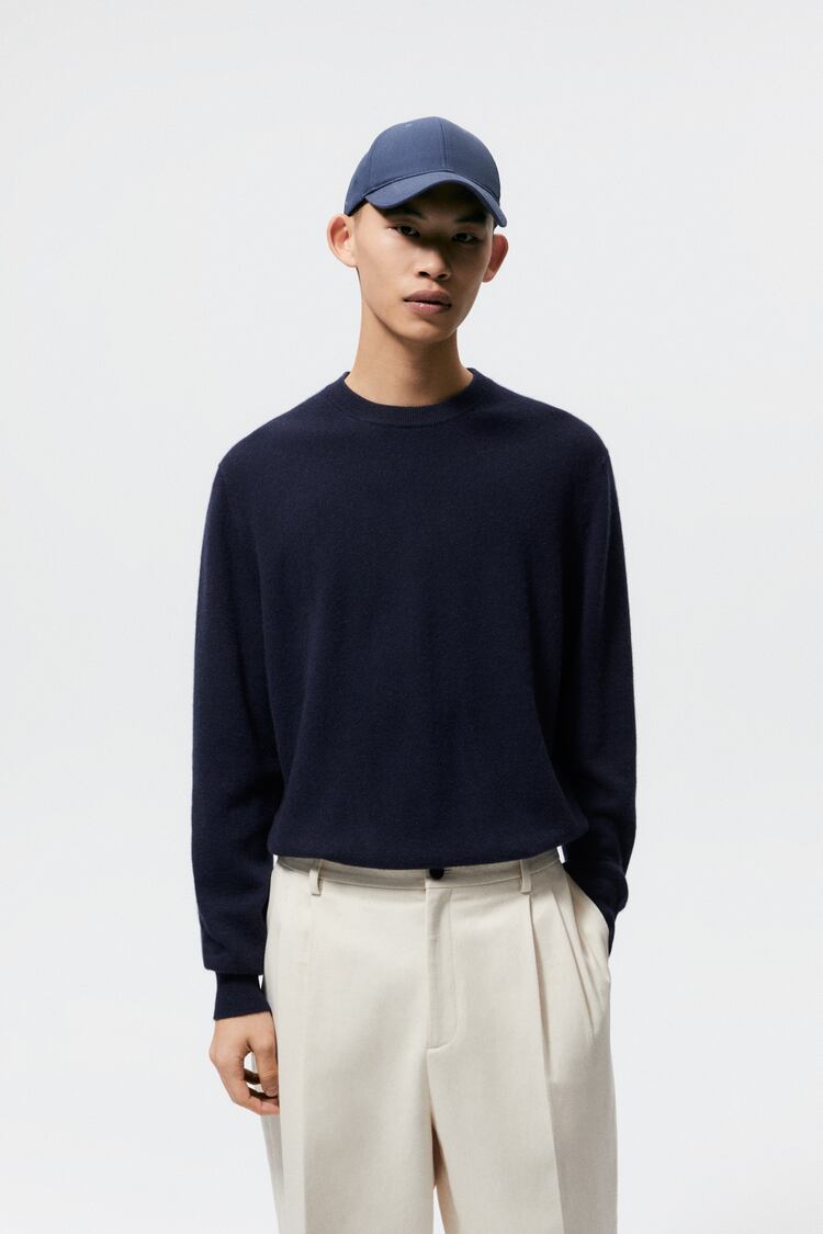 Image 1 of ROUND NECK CASHMERE SWEATER from Zara