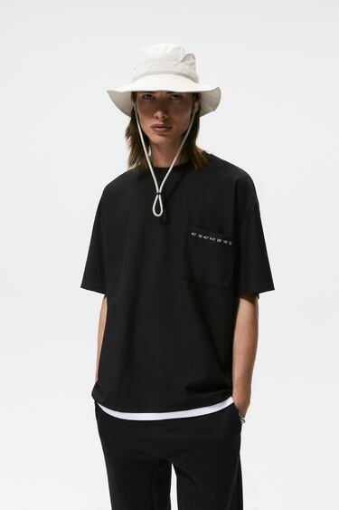 T-SHIRT WITH CONTRASTING HEM
