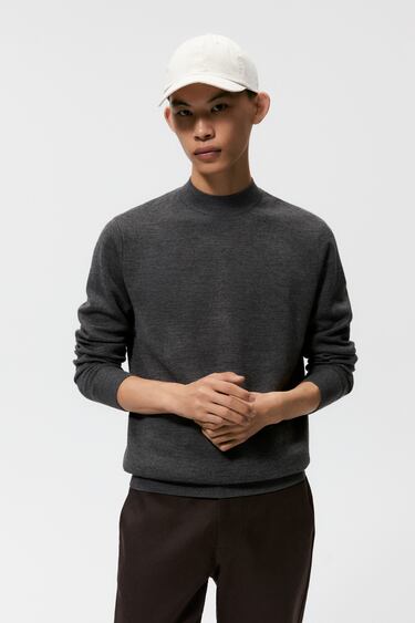 KNIT SWEATER WITH HIGH NECK