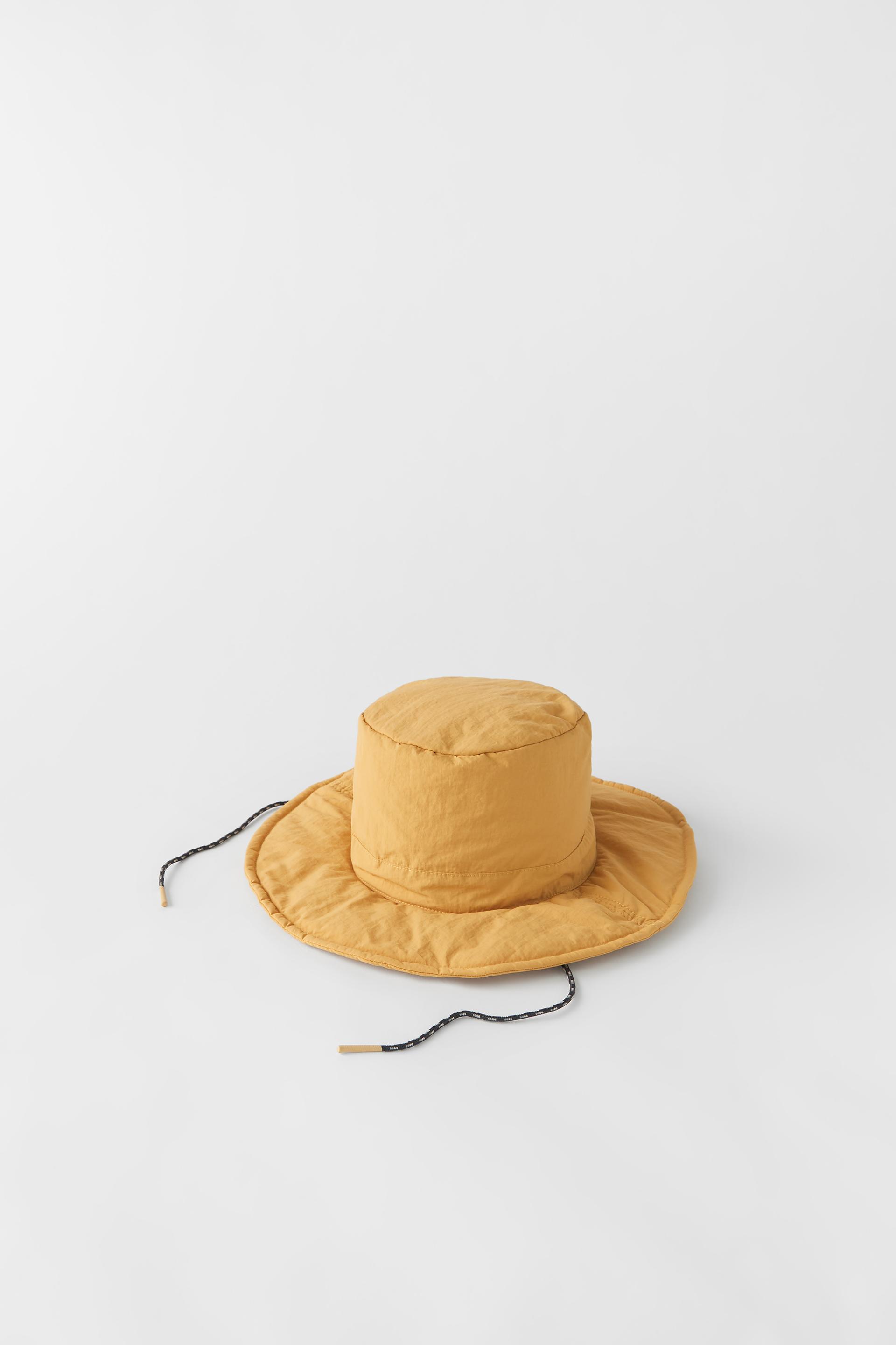 QUILTED BUCKET HAT WITH WIDE BRIM 