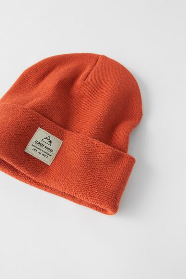 ROLLED-UP KNIT HAT WITH LABEL