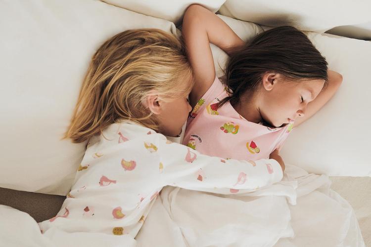 女の子 乳幼児 用パジャマ Zara 日本 女の子 乳幼児 用パジャマ Zara 日本