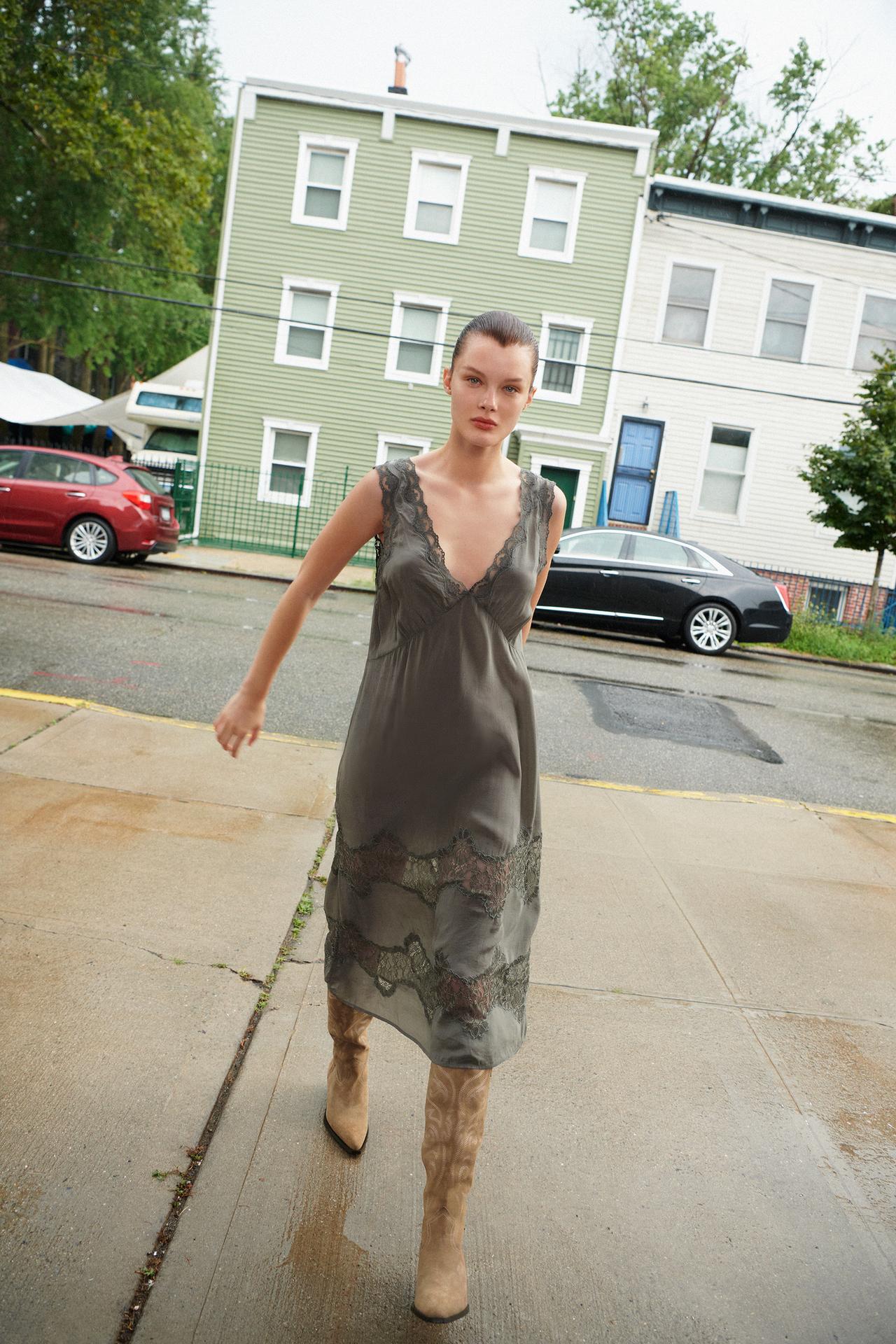 Zara SPLIT SUEDE COWBOY BOOTS, £119.00