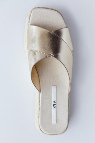 Sandalias Doradas de Mujer | ZARA Chile