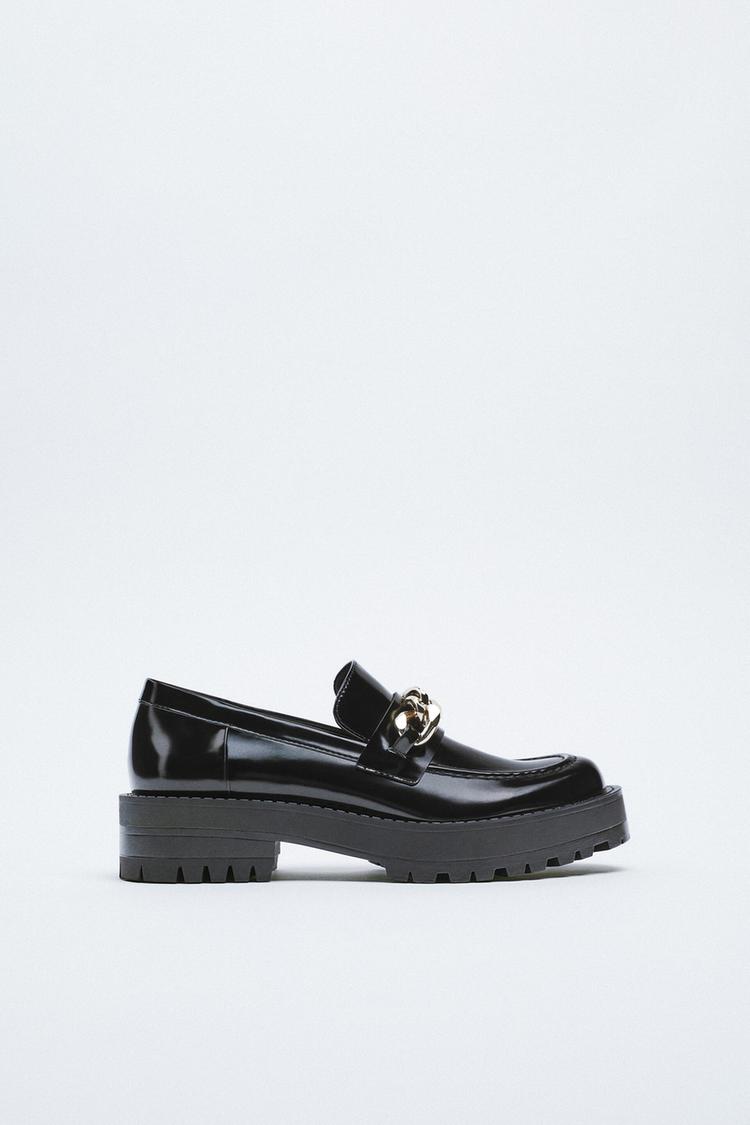 FLAT LOAFERS WITH CHAIN DETAIL - Black