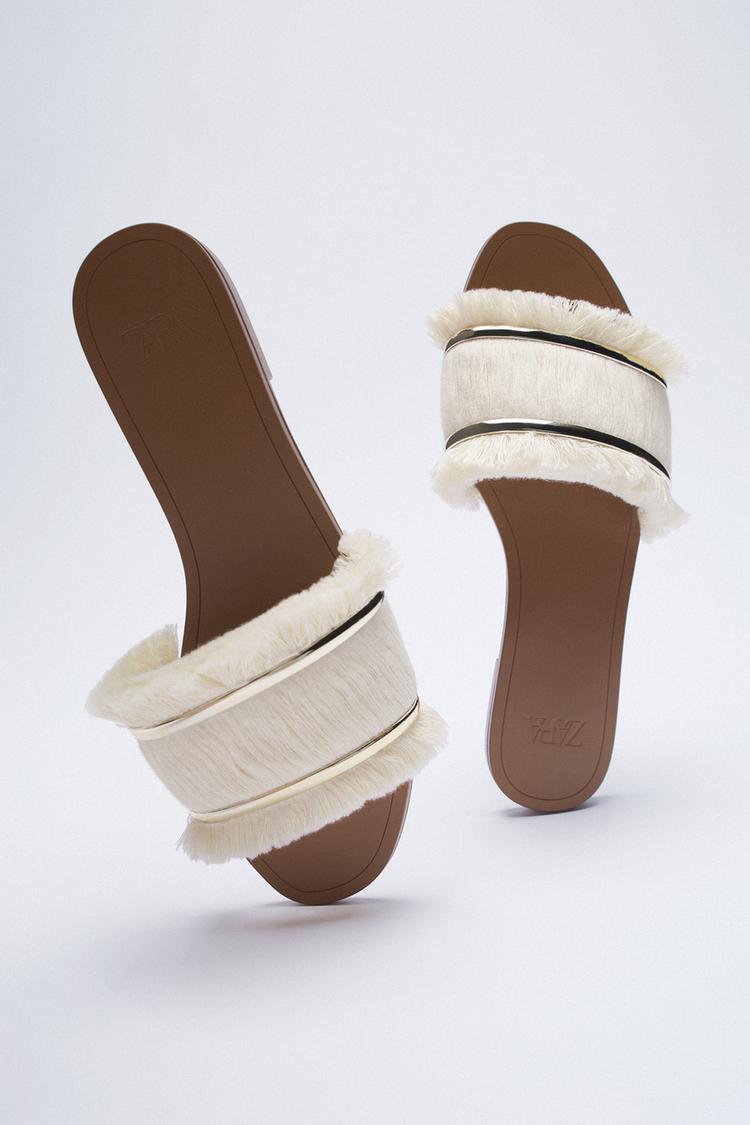 Image 4 of FLAT SANDALS WITH FRINGE from Zara