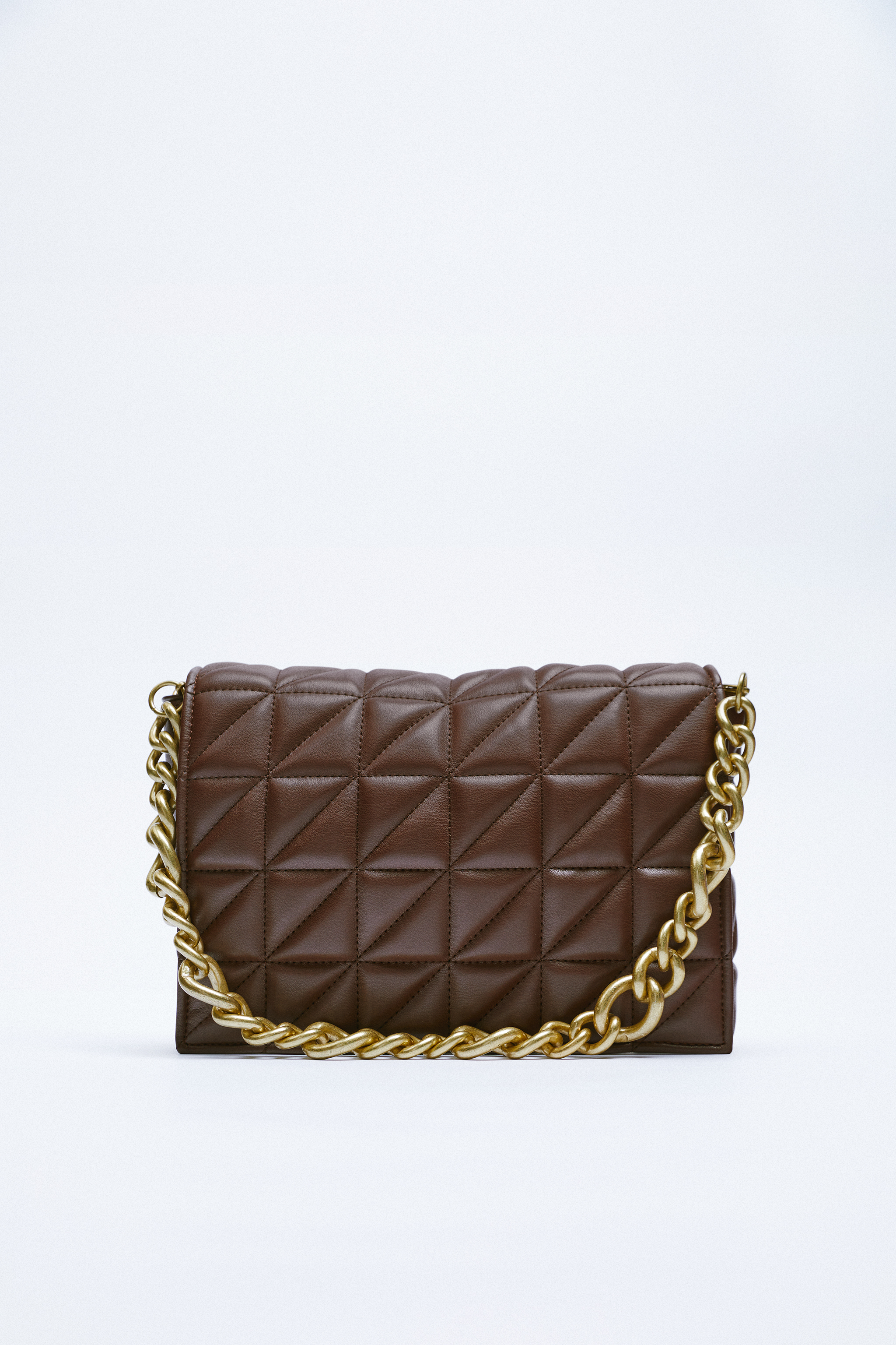 Image 0 of QUILTED CHAIN STRAP SHOULDER BAG from Zara
