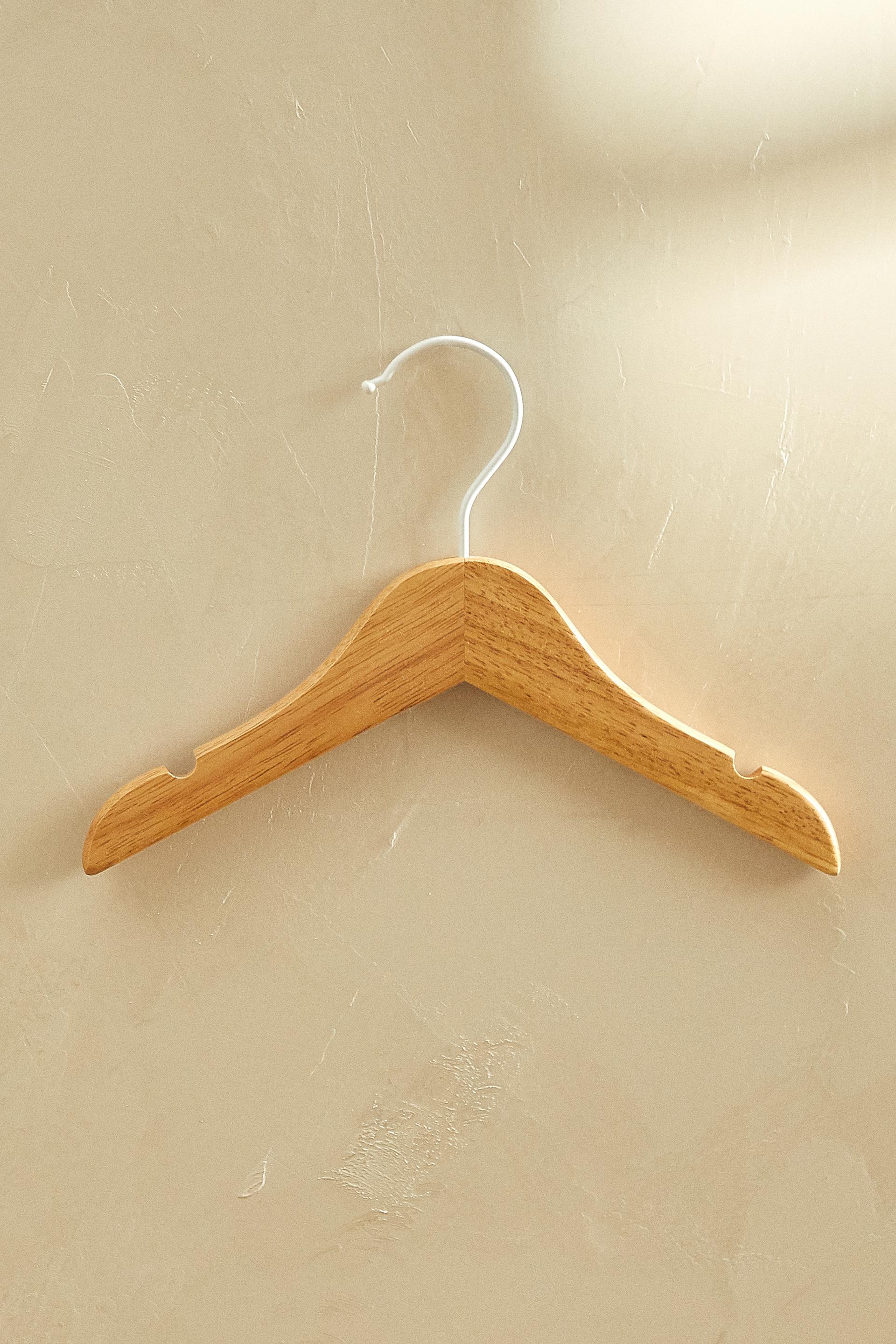 Cintres Bebe Bois Lot De 3 Zara France Cintres Bebe Bois Lot De 3 Zara France