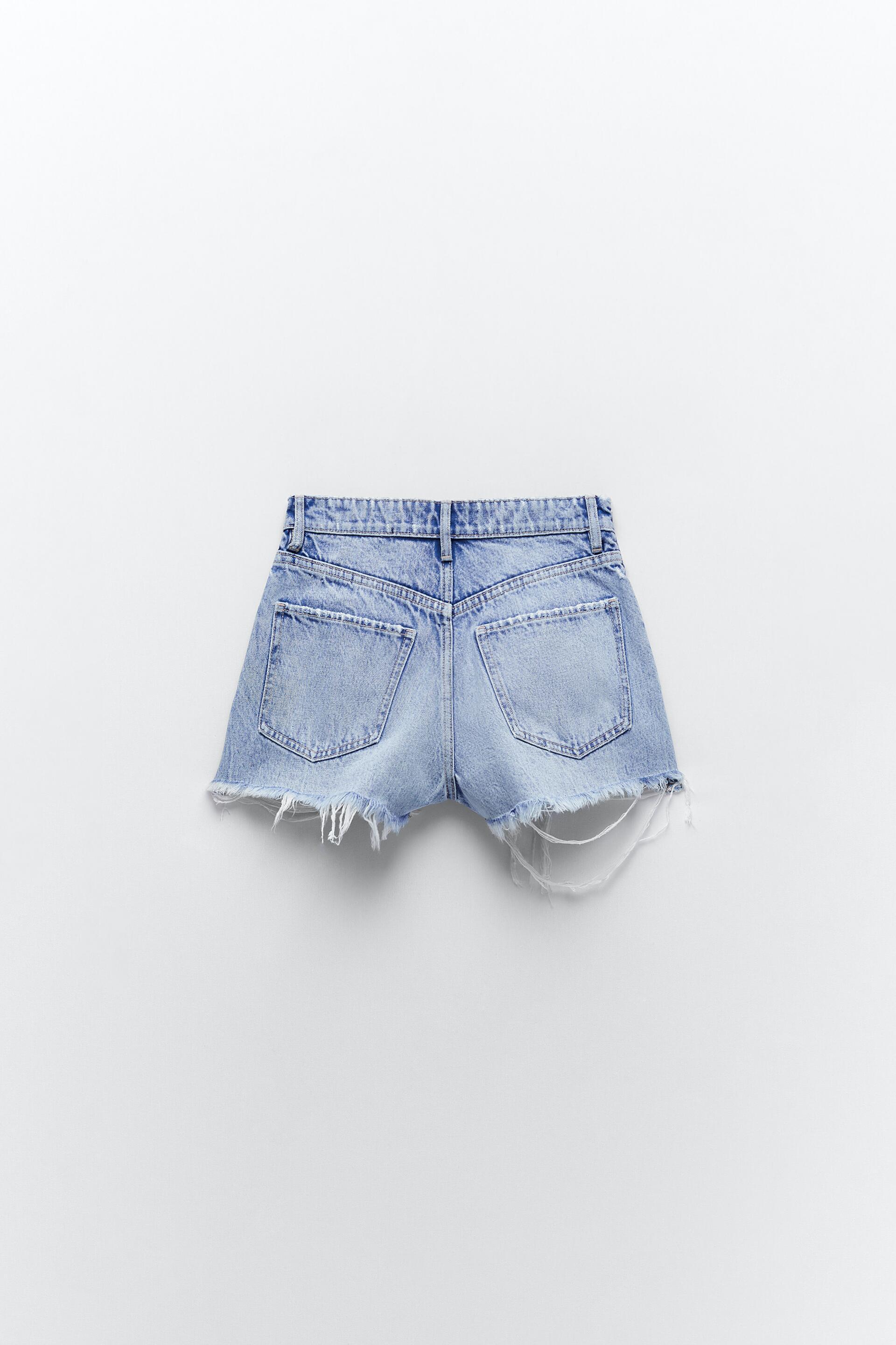 HIGH-RISE FRAYED DENIM SHORTS 