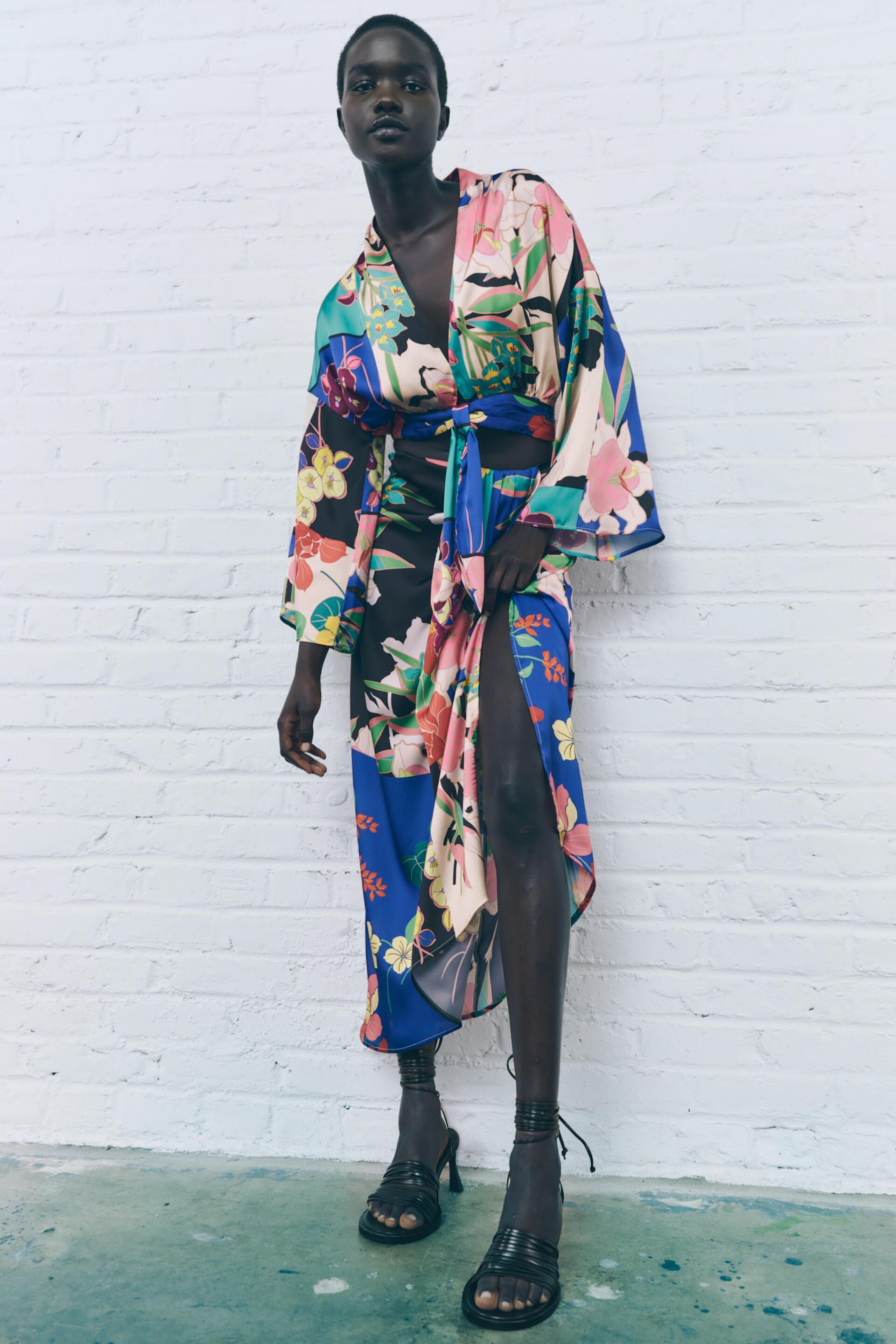 PRINTED BLOUSE WITH KNOT 