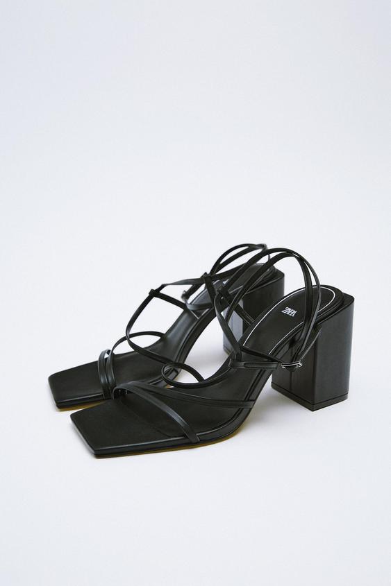 SANDALIA TACÓN ATADA PUNTA CUADRADA - Negro | ZARA Chile