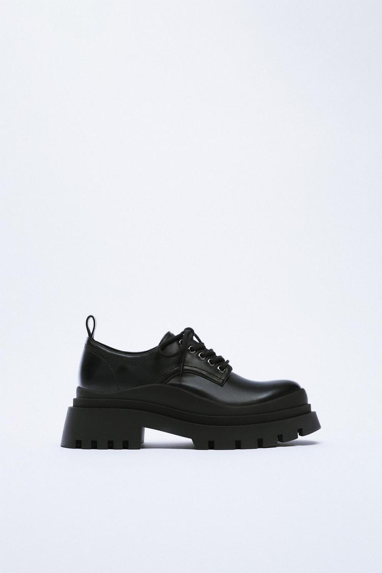 ZAPATO PLANO SUELA TRACK - Negro | ZARA Perú / Peru