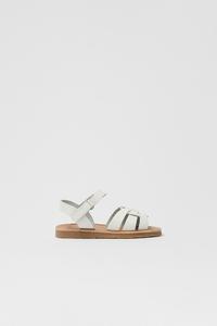 SANDÁLIA RASA DE JUTA TRANÇADA COM PÉROLAS ZARA