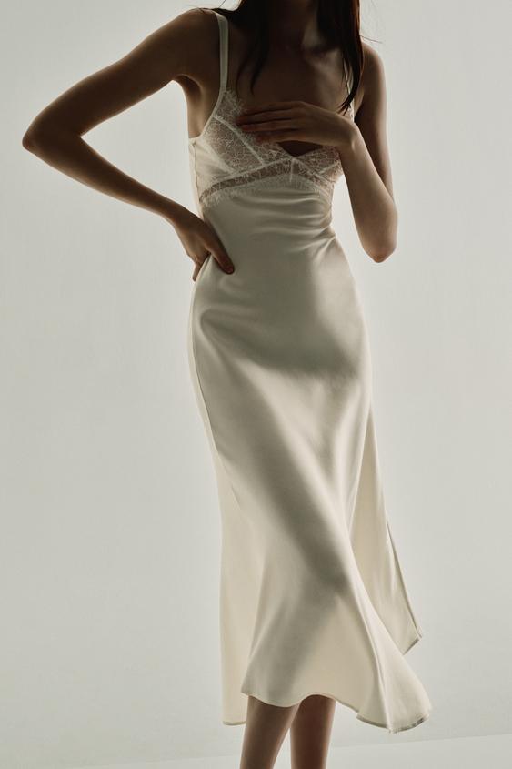 Imagen 0 de VESTIDO LARGO SEDA de Zara