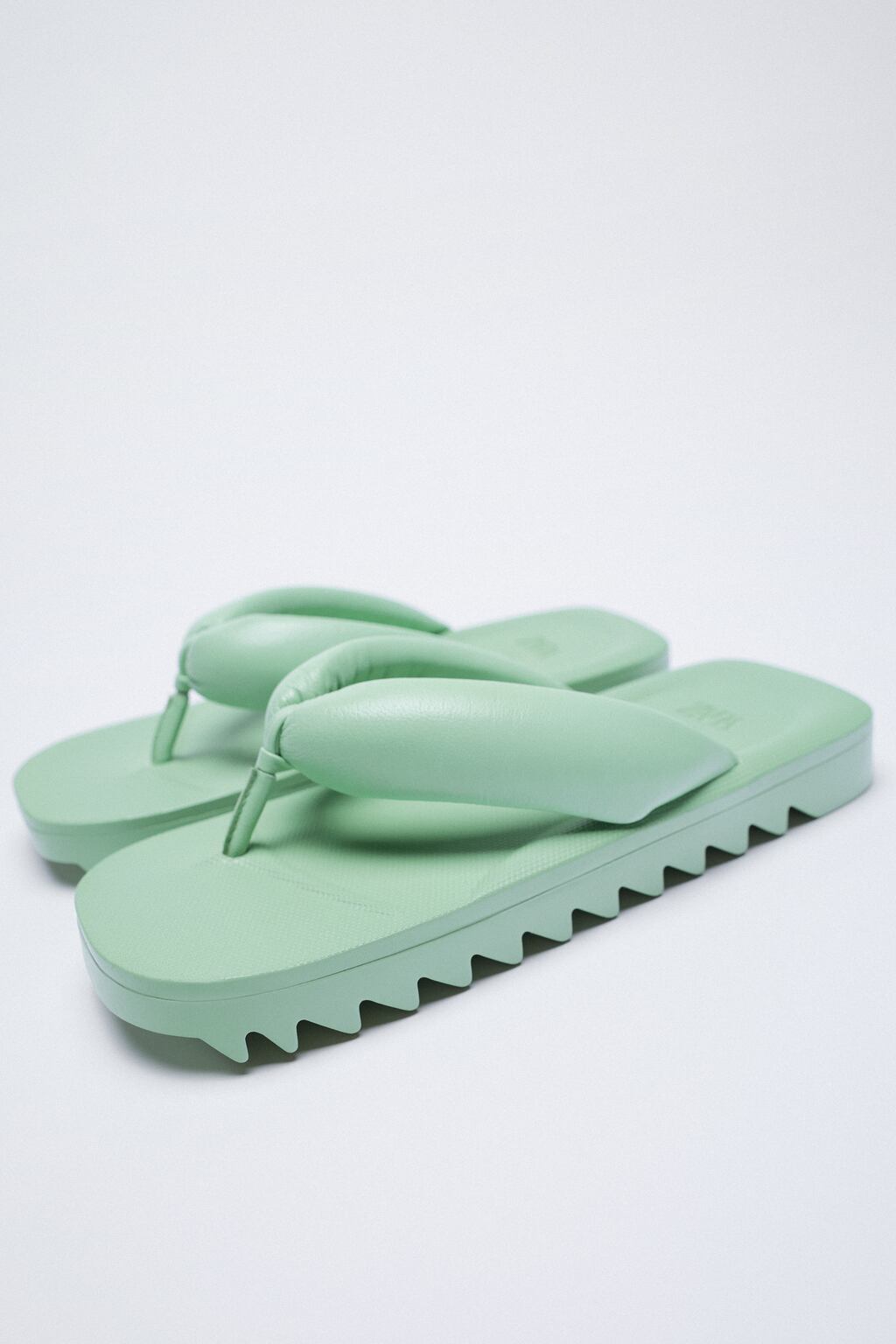 PADDED FLAT LEATHER SANDALS in green from Zara