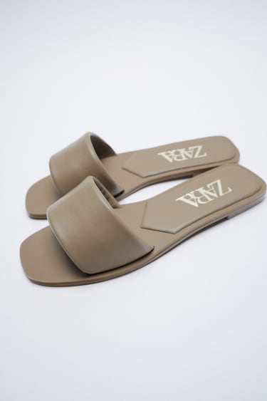 Image 3 of FLAT PADDED LEATHER SANDALS from Zara
