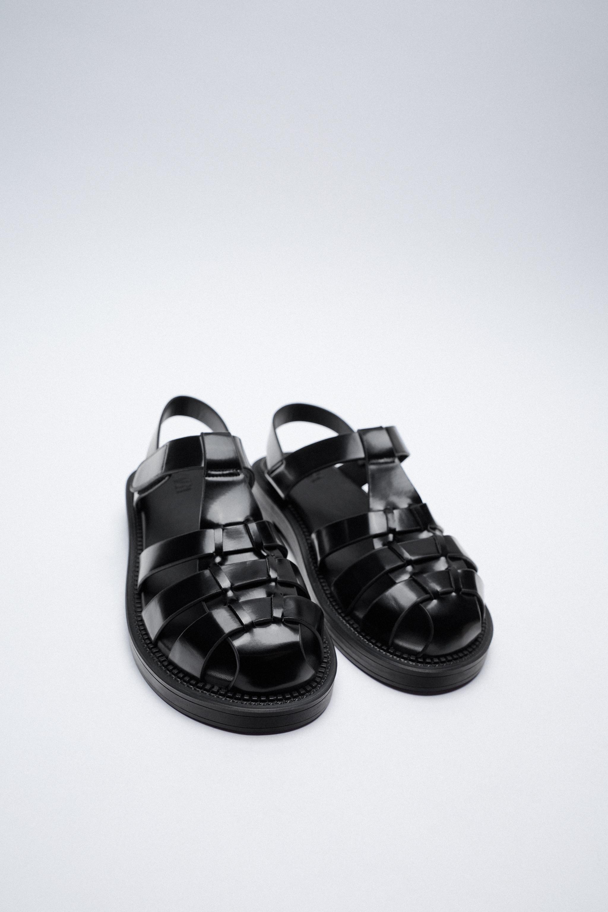 FLAT CAGE SANDALS