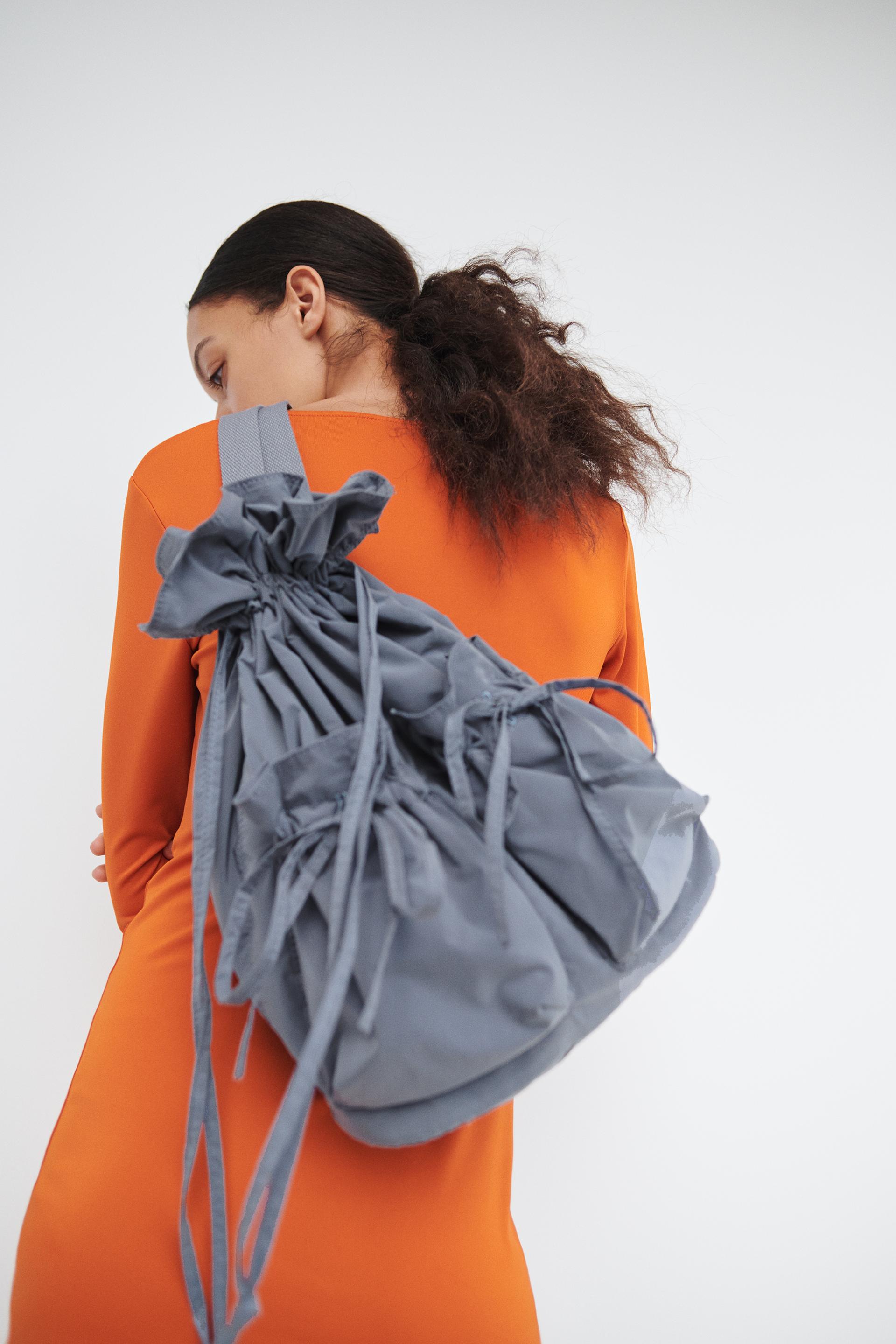 Zara CEPLİ KUMAŞ SIRT ÇANTASI 10 Zara CEPLİ KUMAŞ SIRT ÇANTASI 11