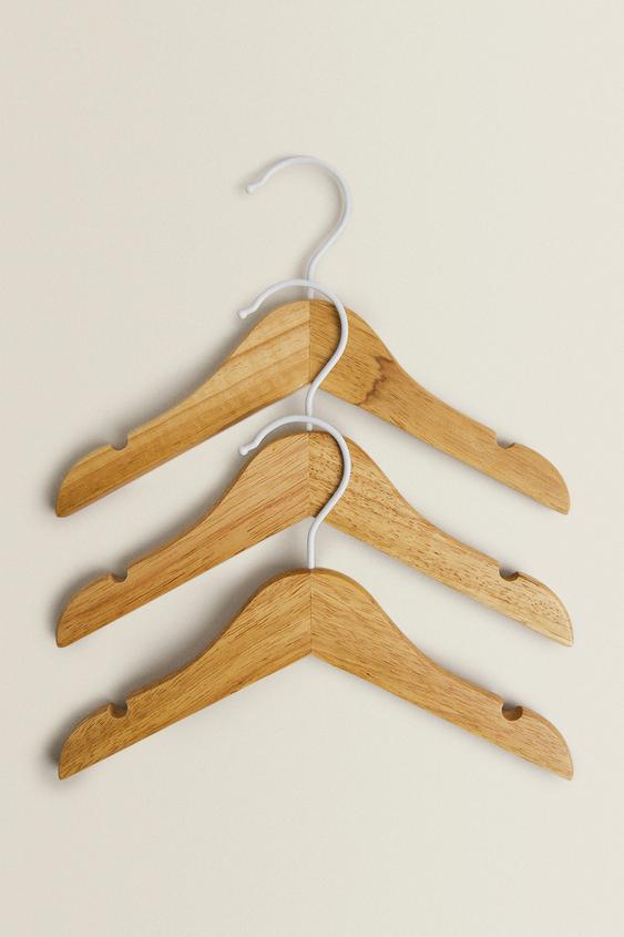 Wooden Baby Hanger Pack Of 3 Natural Zara United Kingdom Wooden Baby Hanger Pack Of 3 Natural Zara United Kingdom