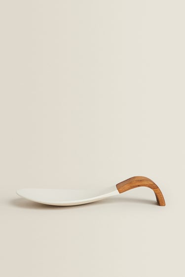WOOD AND SILICONE SPOON REST