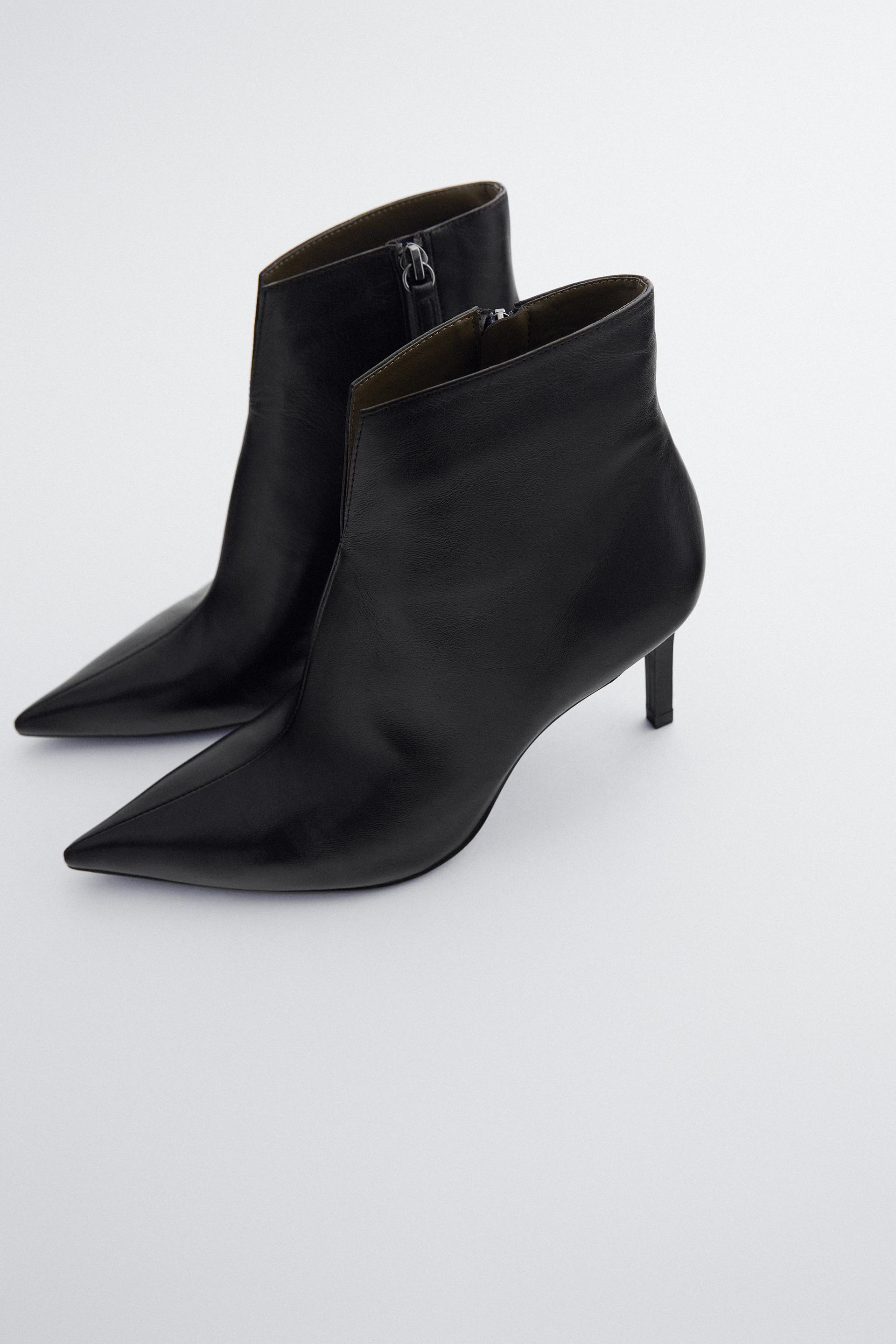 pointed toe platform boots