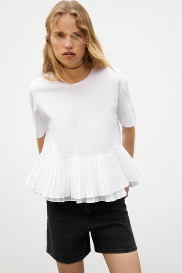 T-SHIRT WITH MATCHING PLEATED HEM
