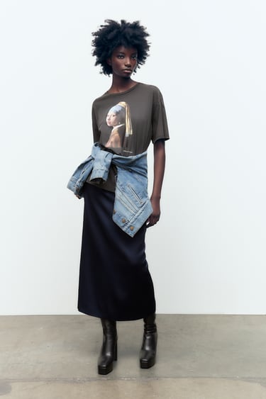 Image 0 of GIRL WITH A PEARL EARRING T-SHIRT from Zara