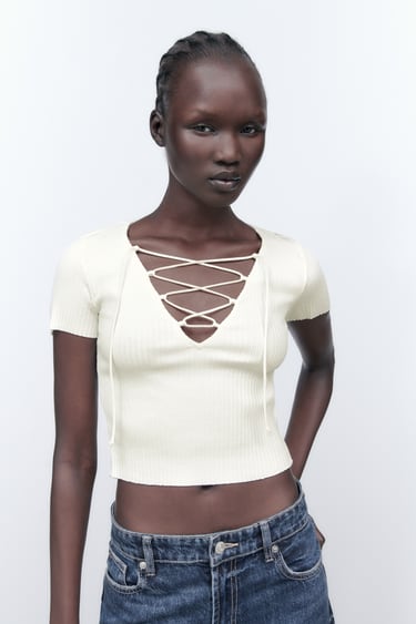 Image 0 of RIBBED TOP WITH TIED DETAIL from Zara