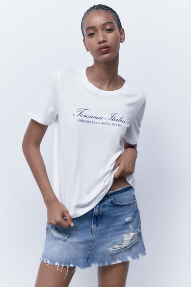 Image 0 of T-SHIRT WITH CONTRASTING TEXT from Zara