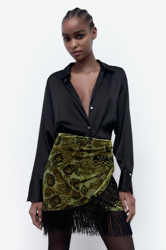 Εικόνα 1 του ΕΜΠΡΙΜΕ ΣΤΑΥΡΩΤΗ ΦΟΥΣΤΑ ΑΠΟ ΒΕΛΟΥΔΟ ΜΕ ΚΡΟΣΣΙΑ από Zara