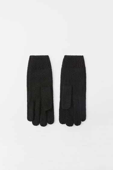 Image 0 of SHORT SYNTHETIC WOOL GLOVES from Zara