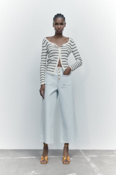 Image 0 of Z1975 CROPPED WIDE-LEG JEANS WITH BUTTONS from Zara