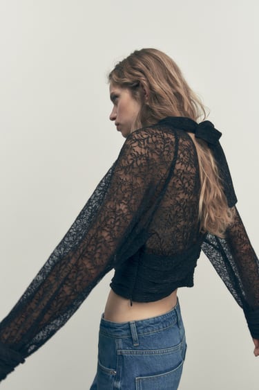 Image 0 of LACE TOP WITH OPEN BACK from Zara