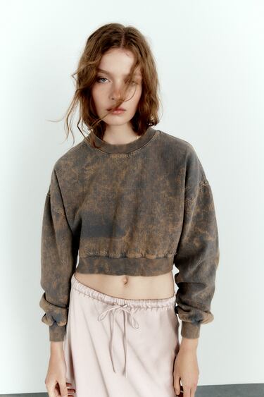 Image 0 of FADED-EFFECT CROP TOP from Zara